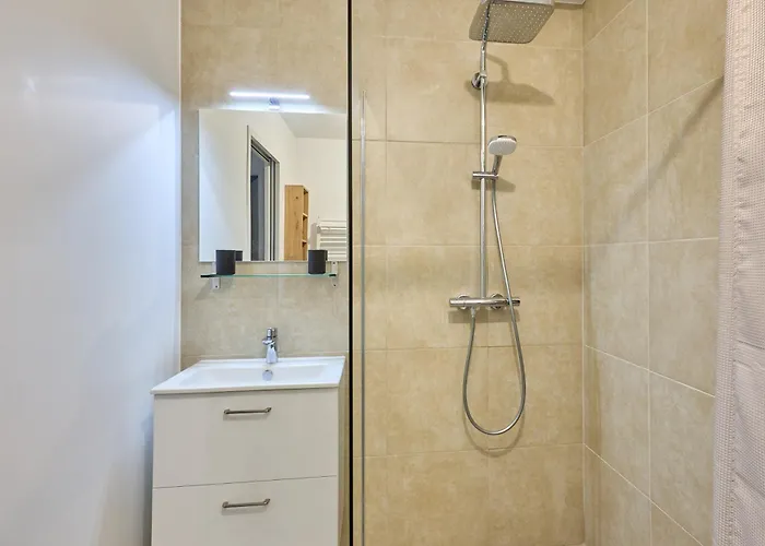 Nyaraló Le Jardin Paisible - A 2 Km De La *